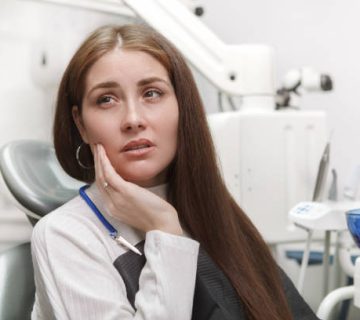 female patient at ental clinic