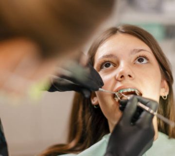 teenage girl at dentist 1