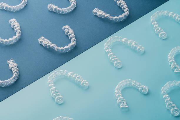 transparent invisible dental aligners or braces aplicable for an orthodontic dental treatment